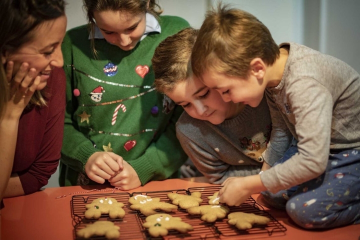 Las galletas necesitan 10 minutos de horno, no mucho más.