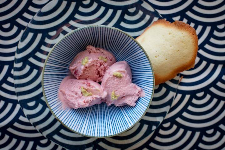 helado de fresa con wasabi