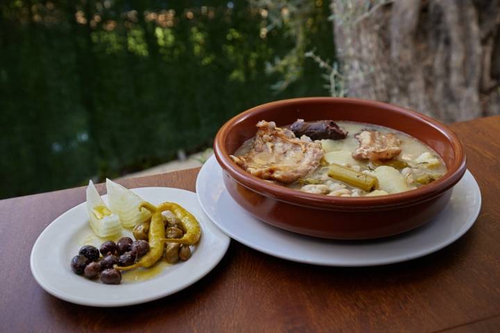 Puchero granada