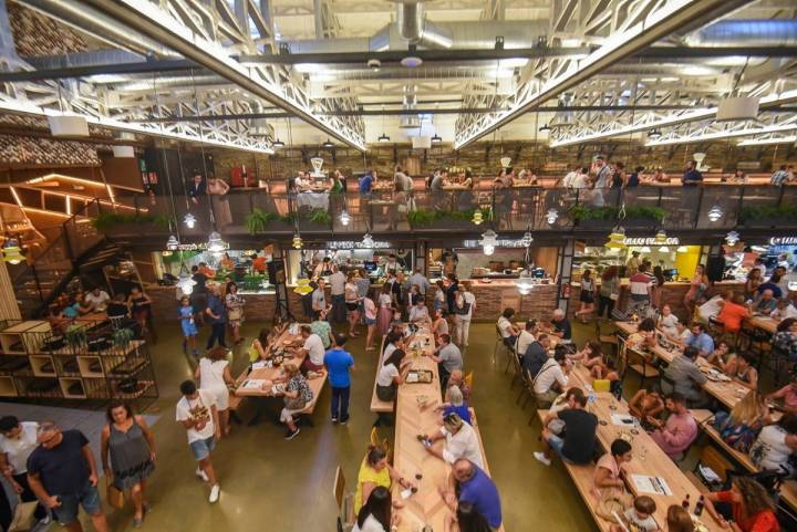 La Galiciana se ha convertido en poco tiempo en un hervidero de personas amantes de lo culinario. Foto: Facebook Mercado La Galiciana.