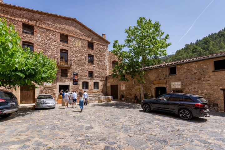 La bodega se asienta sobre los antiguos dominios de los monjes que fundaron Escaladei La bodega se asienta sobre los antiguos dominios de los monjes que fundaron Escaladei