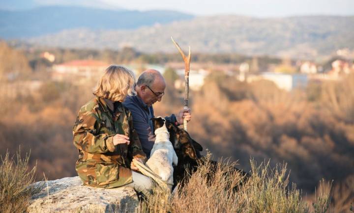 La pareja no pierde ocasión para salir a disfrutar del campo. Foto: Juan Carlos Ruíz.