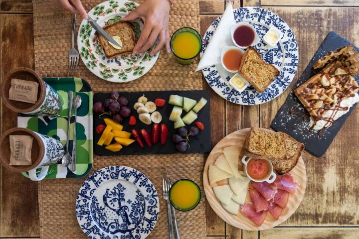 Desayuno Dios Está Bien