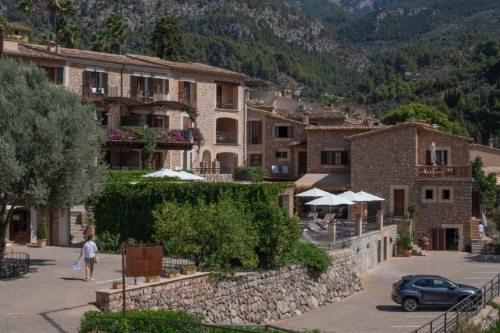 Las 14 habitaciones se distribuyen en varios edificios.