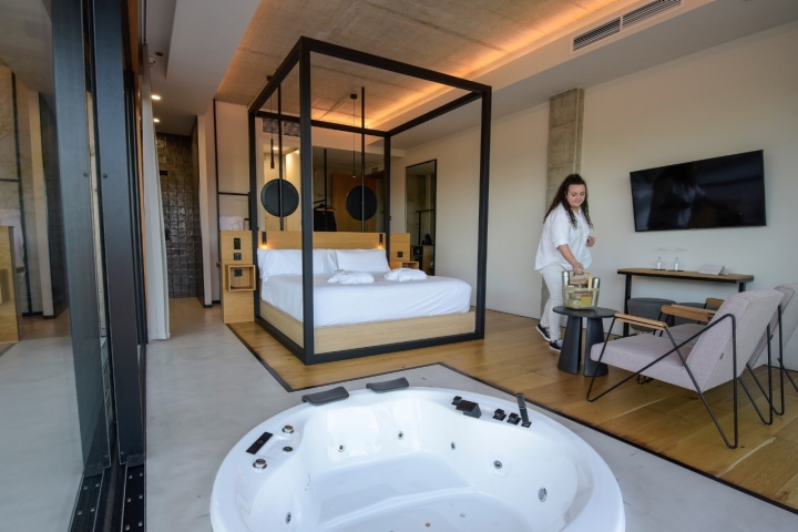 Hotel Atmos