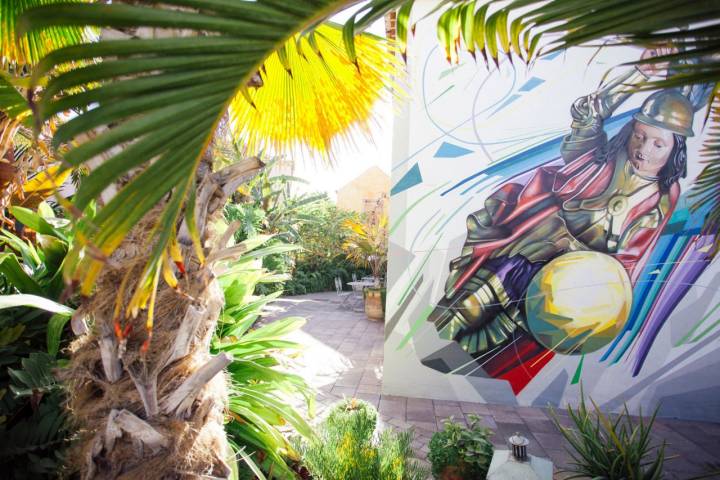 El mural de 'Sabotaje al montaje' del grafitero canario Matías Mata.