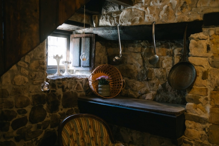 Antiguo llar de la casona del hotel Palacio de Arriba (Mieres, Asturias)