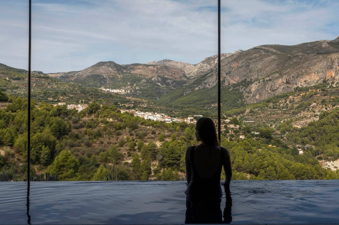 Piscina climatizada para el invierno alicantino.