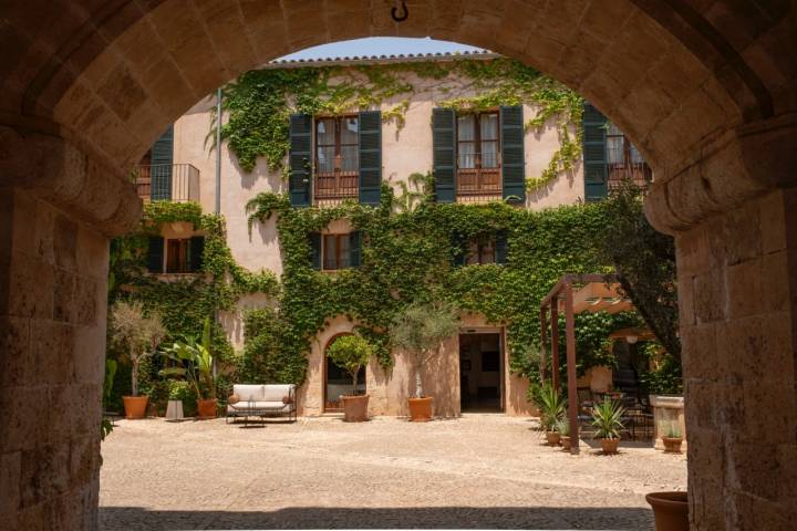 Hotel Zoetry. Entrada al patio