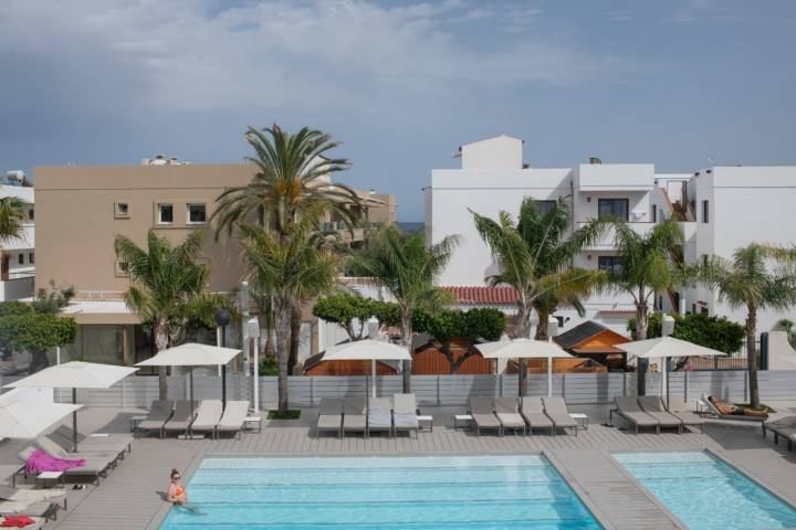 Migjorn Ibiza Suites & Spa. Piscina