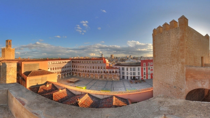 Vistas de la Alcazaba pacense.