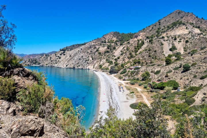 Playa de Cañuelo, Maro Playa de Cañuelo, Maro
