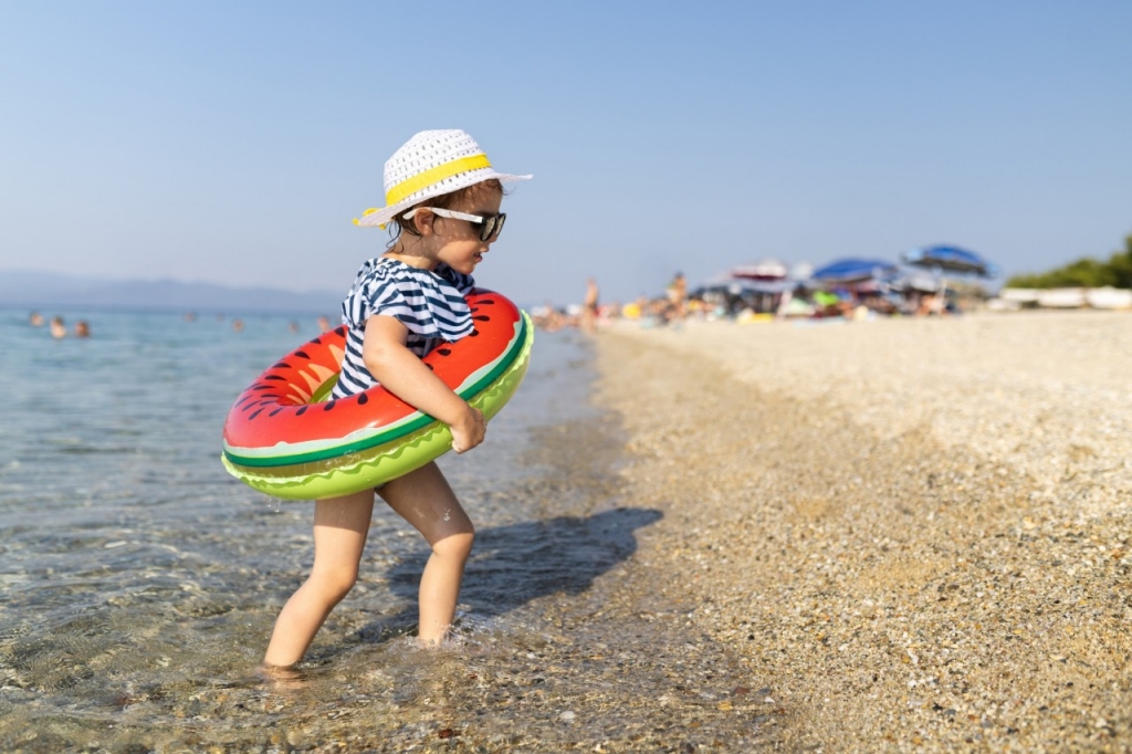 Prepara el flotador: una playa malagueña para cada día de la semana (y con peques) Prepara el flotador: una playa malagueña para cada día de la semana (y con peques)