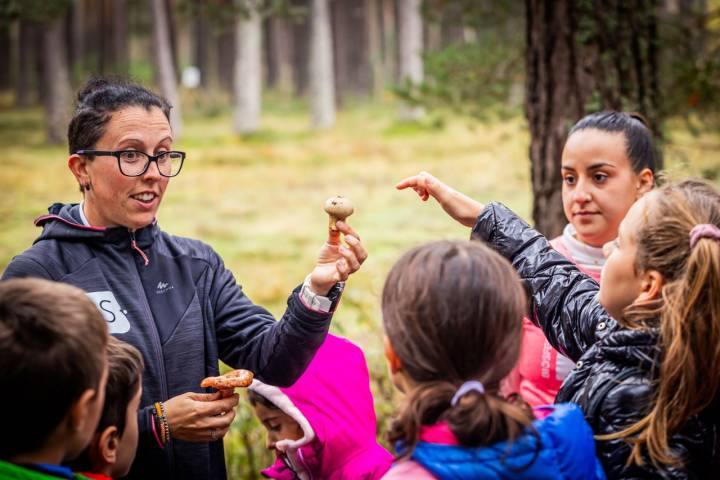 Noelia Gómez dirige el taller. 