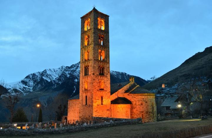 En Tahüll​, en el Valle de Boí, se encuentra la iglesia de San Vicente. Foto: Alfredo Merino.
