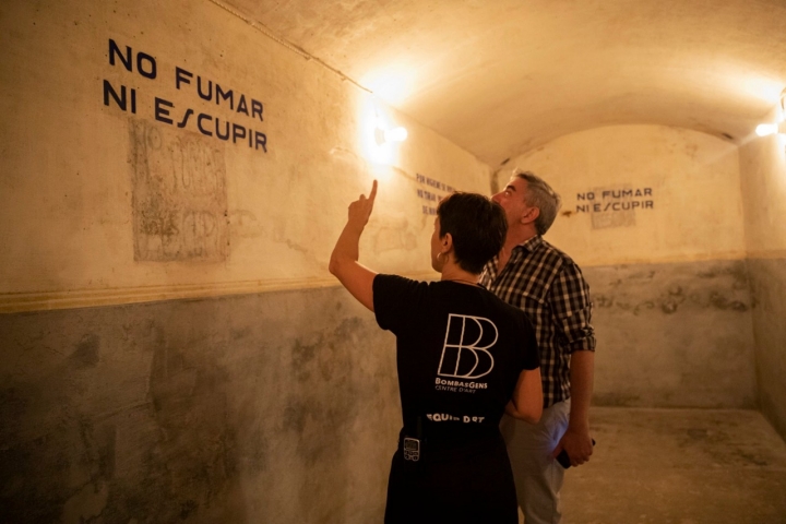 Bajamos también al refugio antiaéreo.