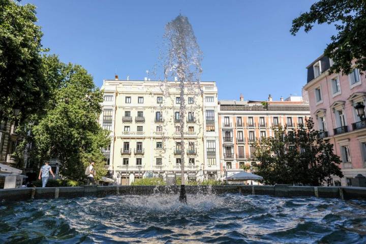 Fuente Plaza del Rey