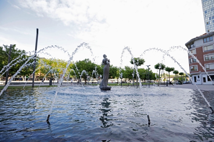 La sustituta de la fuente censurada.