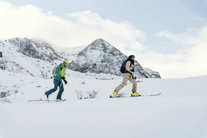 Esquiadores en Formigal Panticosa