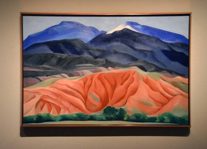 Cuadro de un paisaje de Georgia O’Keeffe.