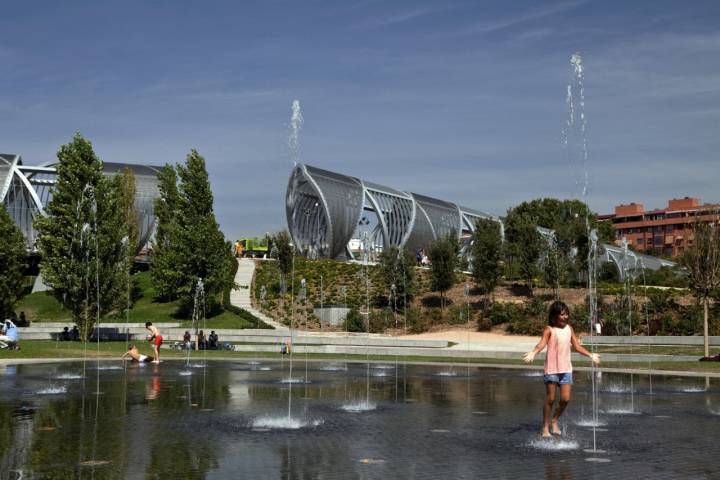 La fuente en la que sí te puedes bañar. Foto: Agefotostock.