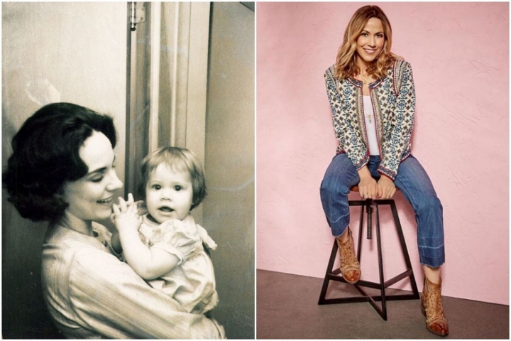 Sheryl Crow de bebé con su madre en una foto antigua, y la artista en la actualidad.