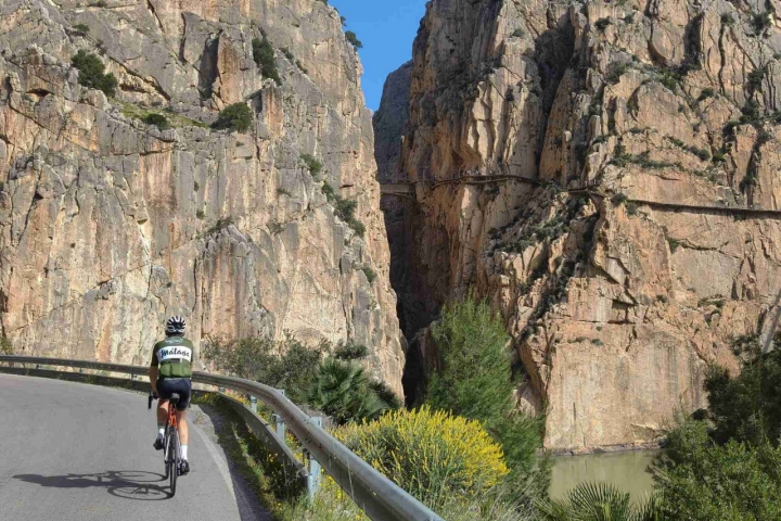 Punto más cercano desde la carretera al desfiladero de los Gaitanes.