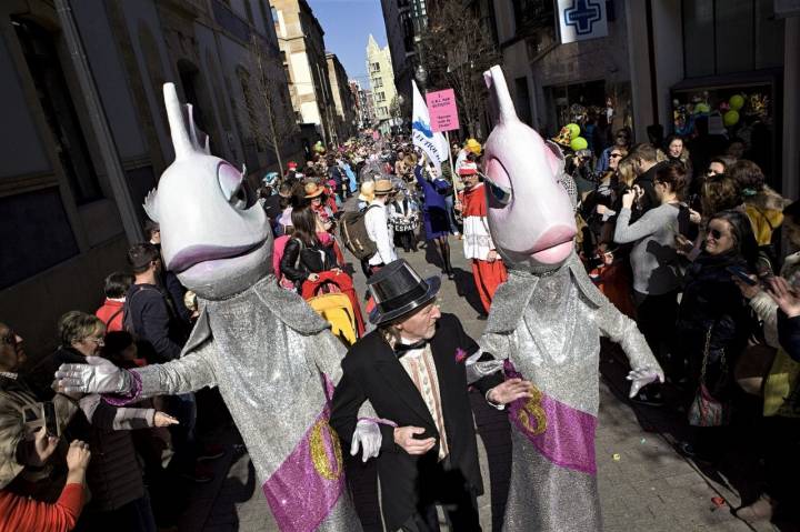 Asturias en invierno. El entierro de la Sardina cierra el Antroxu de Gijón.