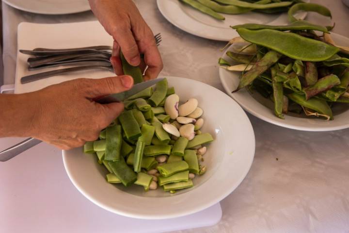 Judías ferradura, rochet y bajoqueta