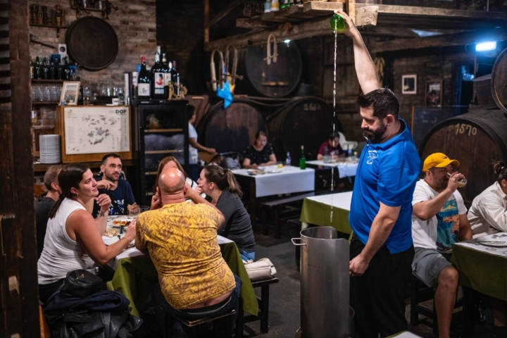 Sidrería El Polesu de Cangas de Onís (Asturias) Sidrería El Polesu de Cangas de Onís (Asturias)