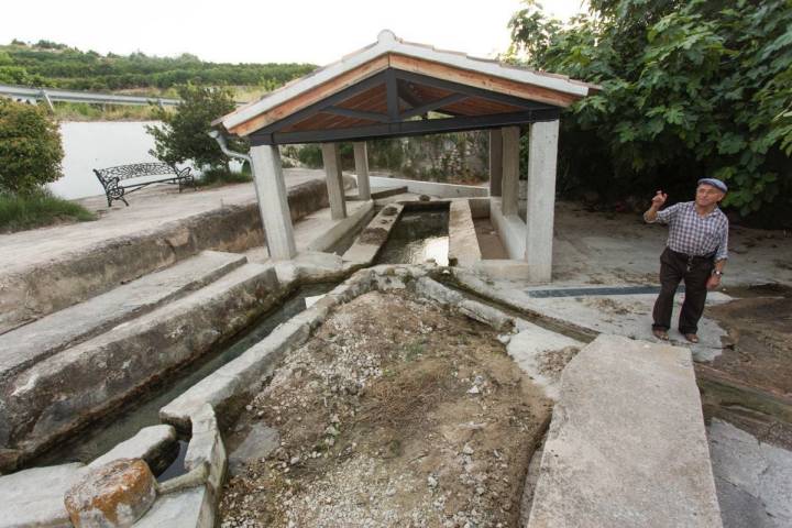 Lavadero antiguo en Benissiva, en el Valle de la Gallinera, en Valencia.