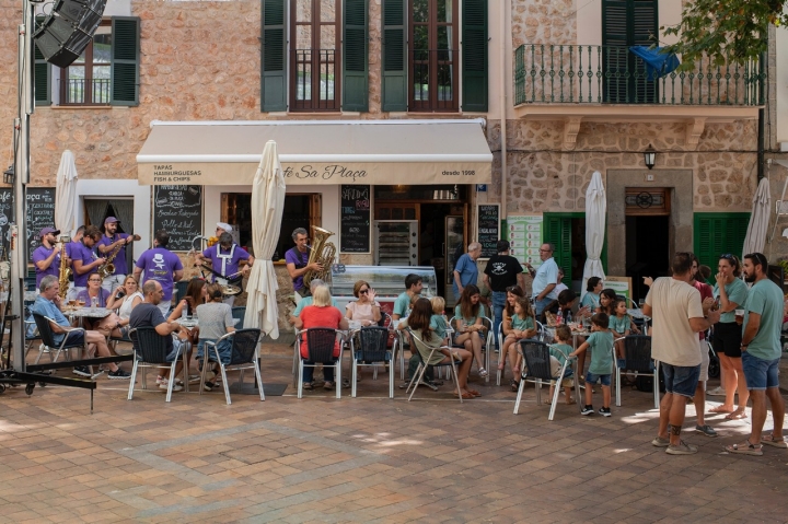 Plaza de España. Café Sa Plaça