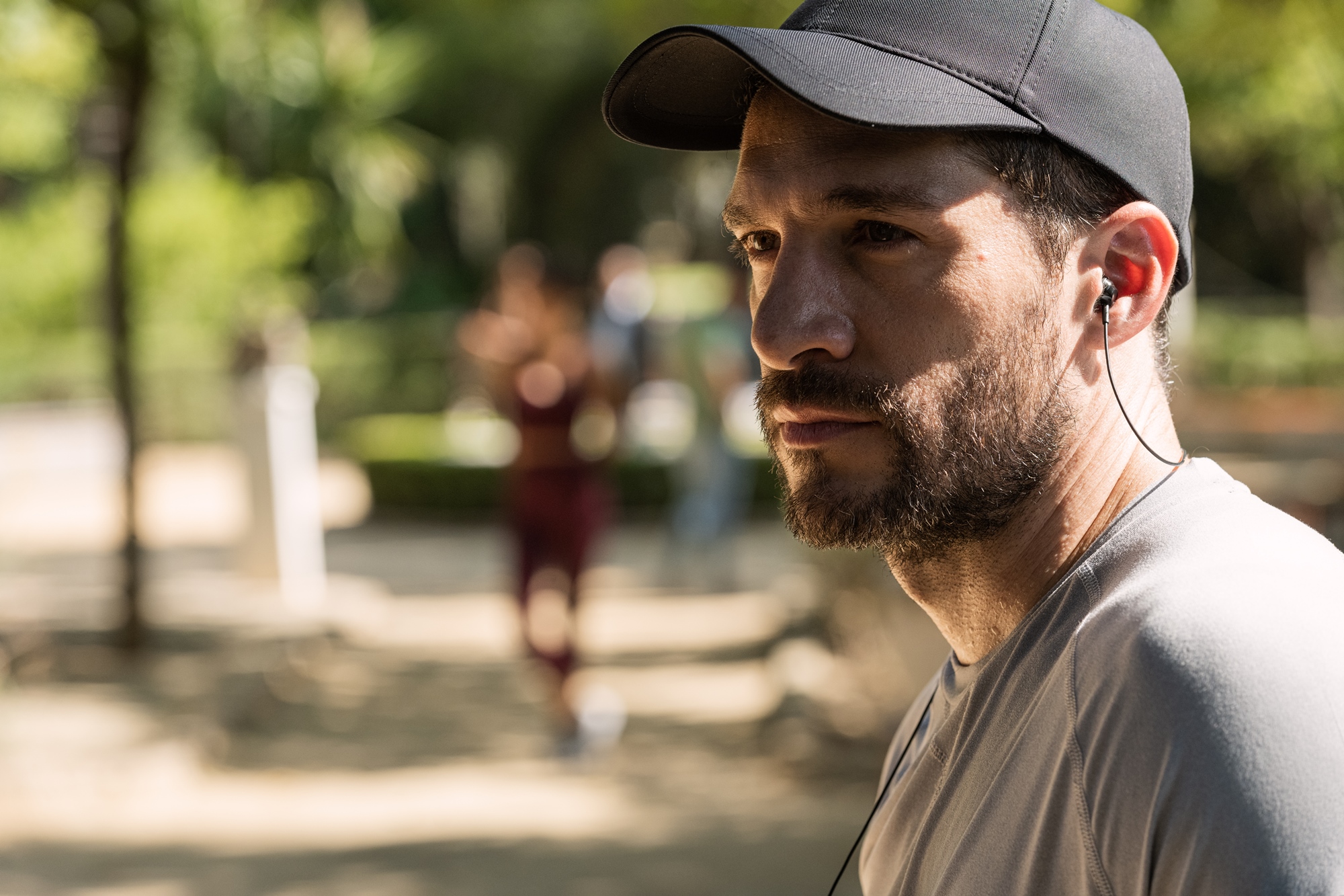 Localizaciones Si lo hubiera sabido tío con gorra