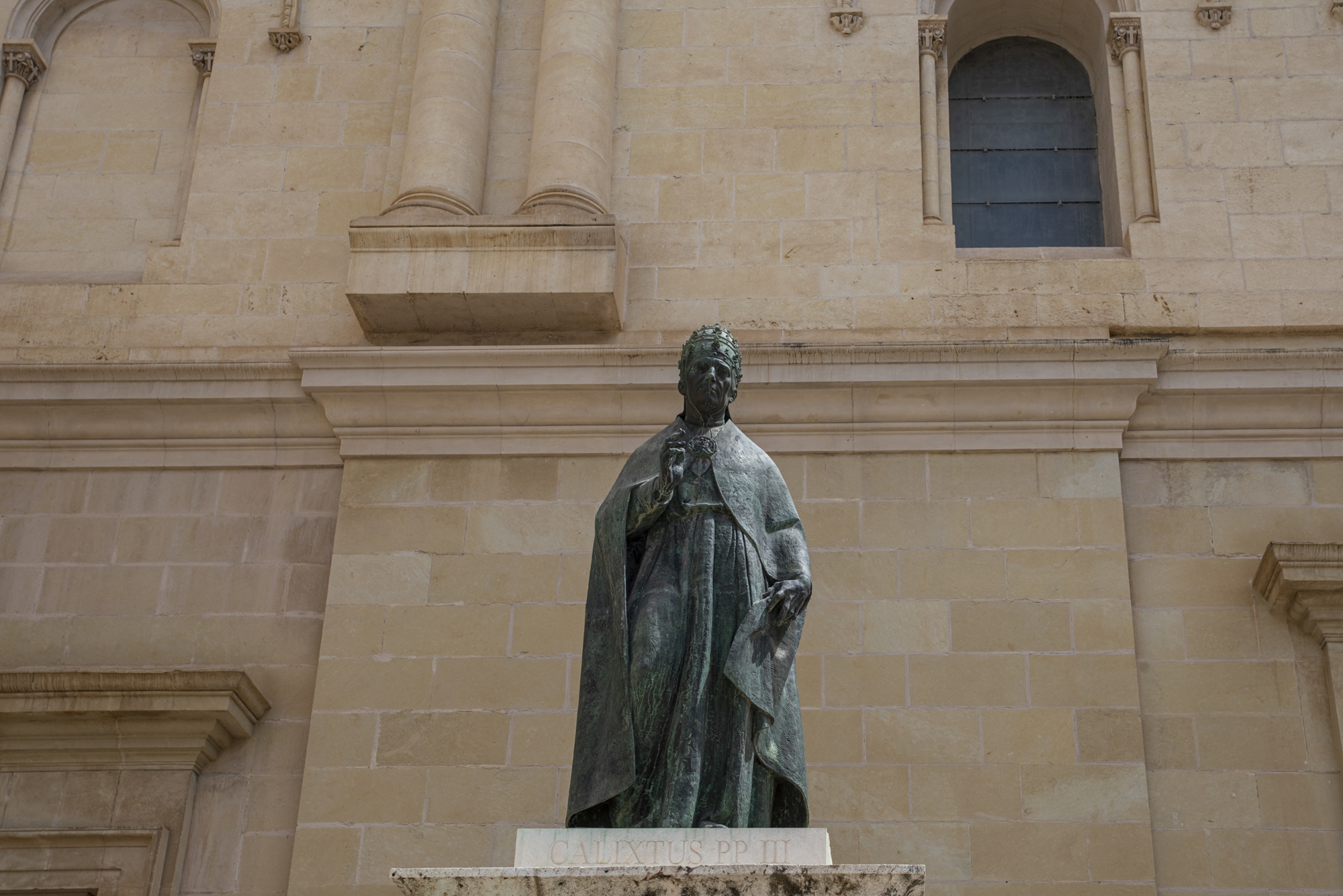 Los Borgia Com. Valenciana Etapa 2 estatua Calixto III