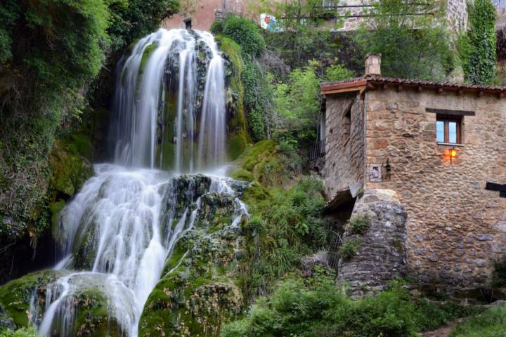 Quienes decidan continuar, tienen un tramo de 7,2 kilómetros para alcanzar la central eléctrica del Salto de los Órganos.