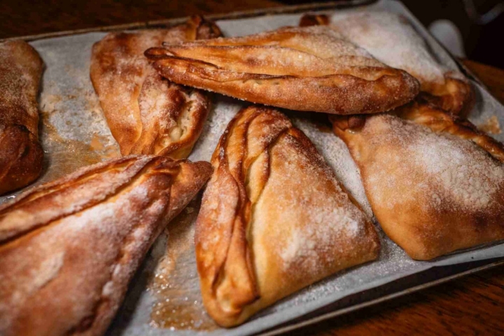 Pastelería EBOLI, pañuelos