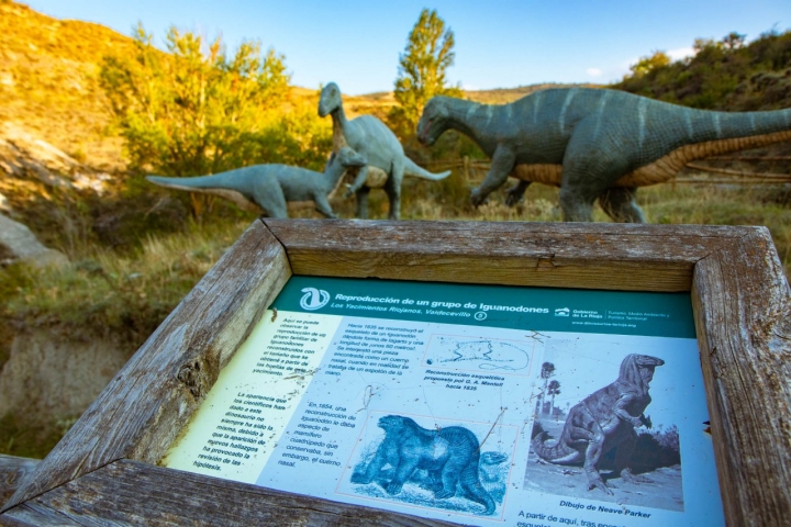 Pueblos abandonados e icnitas ribera Cidacos panel Pueblos abandonados e icnitas ribera Cidacos panel