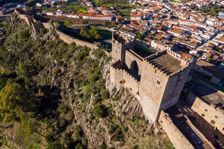 El castillo de la Luna en Alburquerque