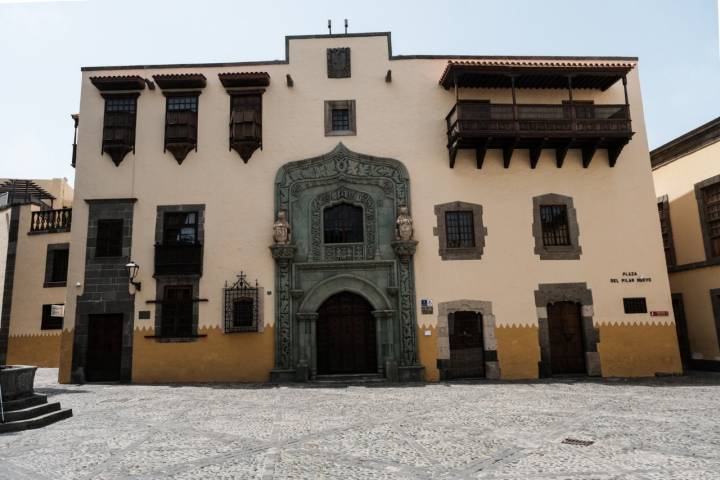 Fachada de Casa de Colón.