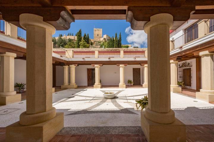 Patio Trinidad Alcalá Real