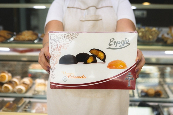 “El Espejo”, una confitería de toda la vida.