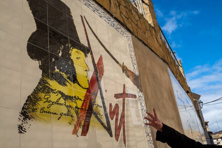 Cualquier rincón de Fuendetodos sirve para homenajear a Francisco de Goya.