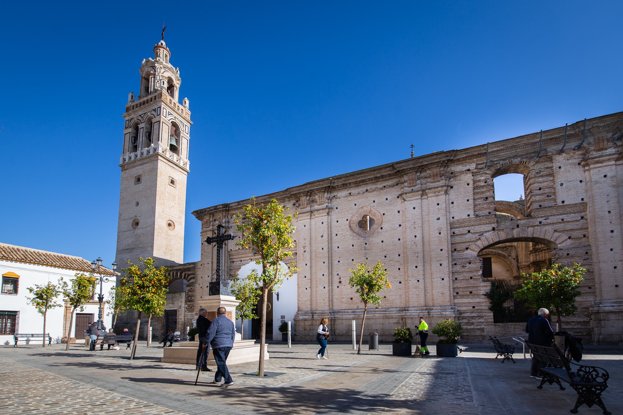 Un paseo por la ciudad de las '11 torres'