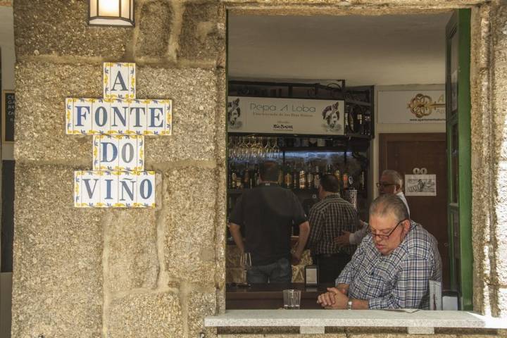 Cambados es la localidad por excelencia del vino blanco gallego. Foto: Shutterstock.