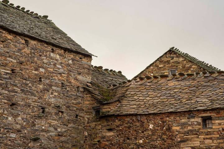 La arquitectura de las faldas del monte Teleno es un clásico leonés.