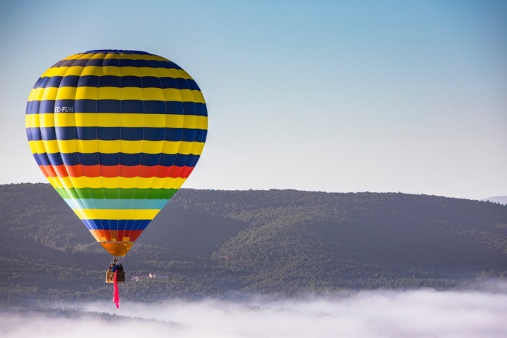 Paseo en globo por Bocairent (Valencia): surcando Serra de Mariola