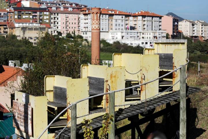 El antiguo 'mobiliario' combina con la parte más actual del municipio.