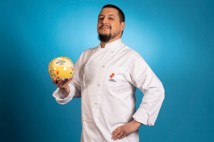 Mario Payán, con los dos Soles por Kappo, recibido por primera vez en 2021